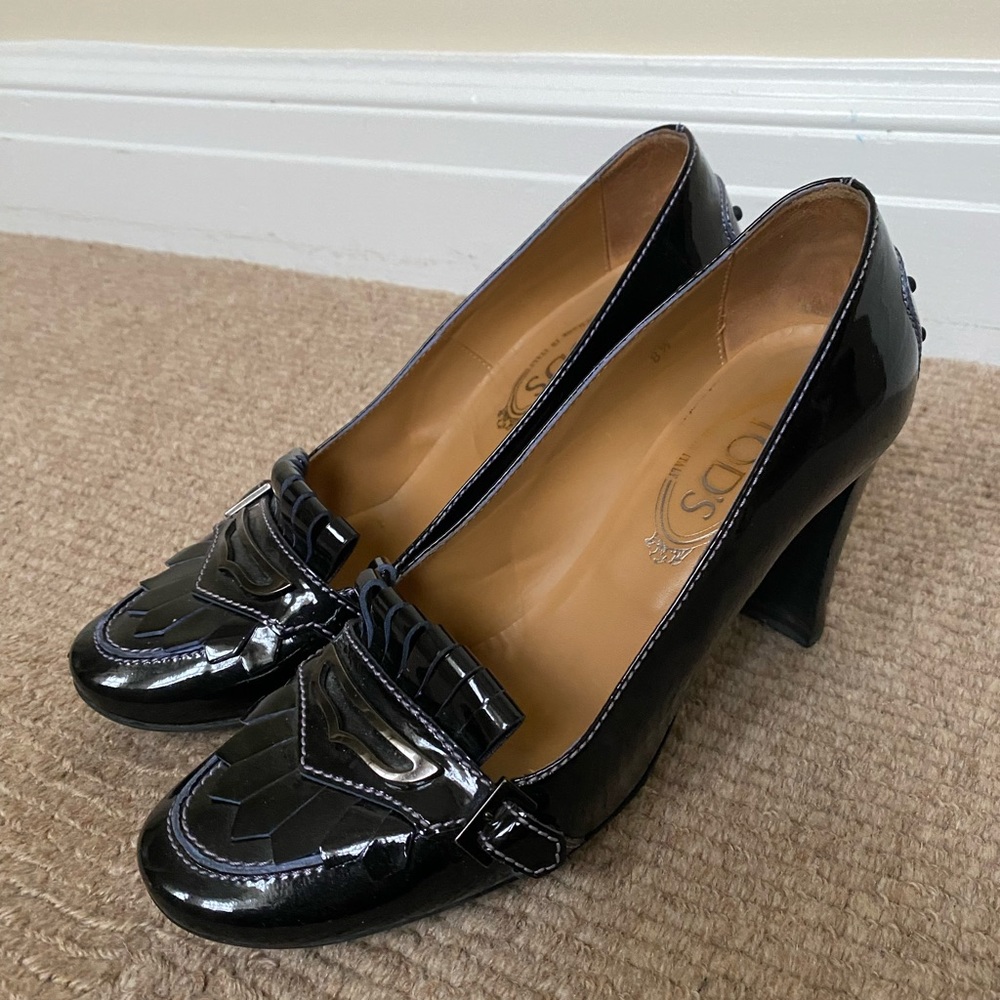 Tod’s patent leather pumps